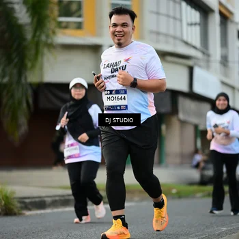 Runner Photo 7914792