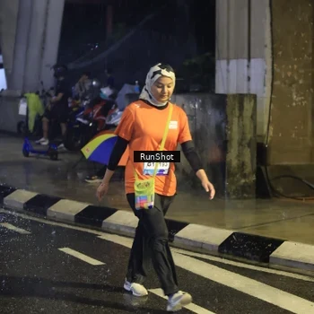 Runner Photo 7914843