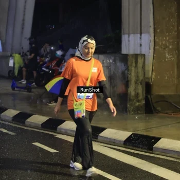 Runner Photo 7914859