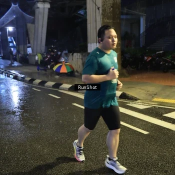Runner Photo 7914943