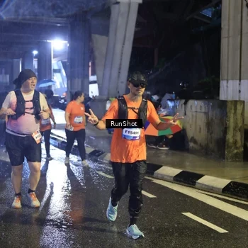 Runner Photo 7914987