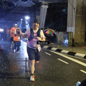 Runner Photo 7915042