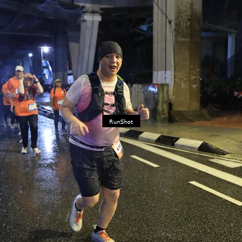 Runner Photo 7915073