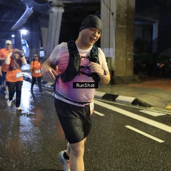 Runner Photo 7915101
