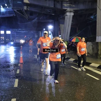 Runner Photo 7915119