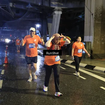Runner Photo 7915145