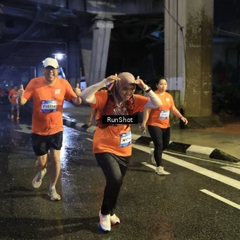 Runner Photo 7915153