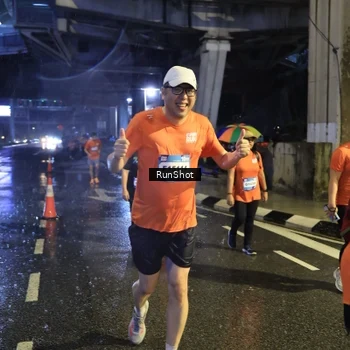 Runner Photo 7915175