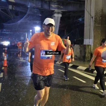Runner Photo 7915187