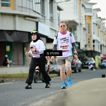 Runner Photo 7915223
