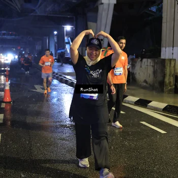 Runner Photo 7915241