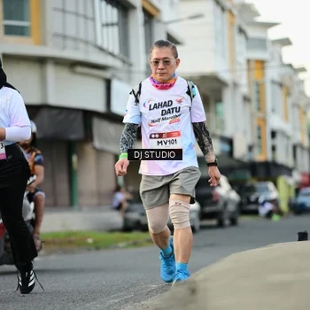Runner Photo 7915242
