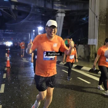 Runner Photo 7915249