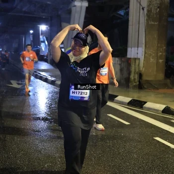 Runner Photo 7915253