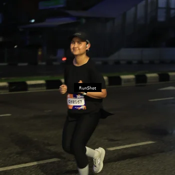 Runner Photo 7915271