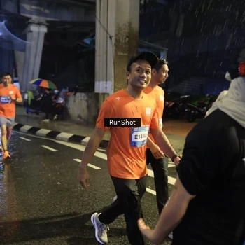 Runner Photo 7915286