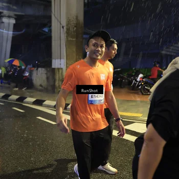 Runner Photo 7915290