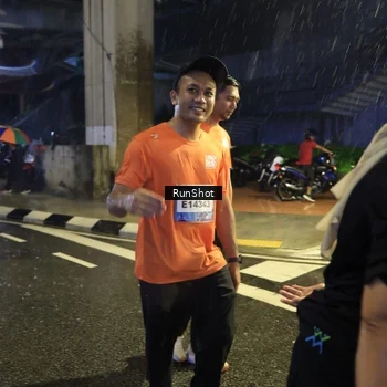 Runner Photo 7915301