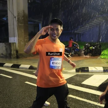 Runner Photo 7915305