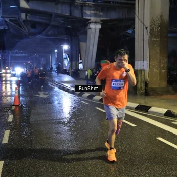 Runner Photo 7915325