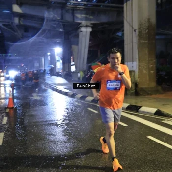 Runner Photo 7915327