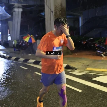 Runner Photo 7915345