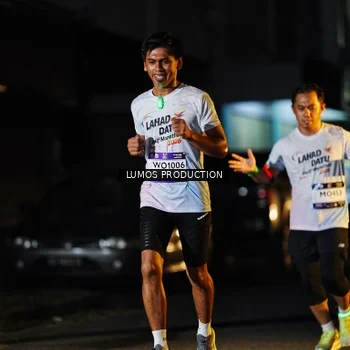 Runner Photo 7915351