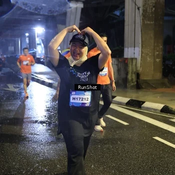 Runner Photo 7915355