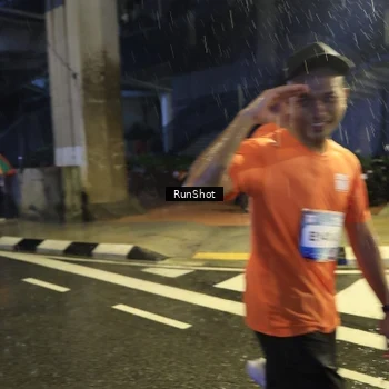 Runner Photo 7915361