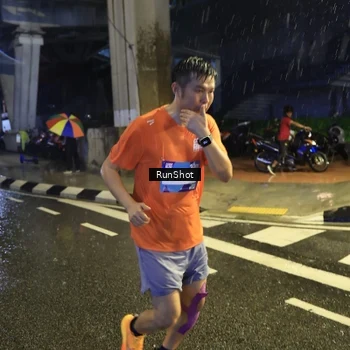 Runner Photo 7915363