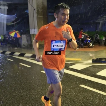 Runner Photo 7915365