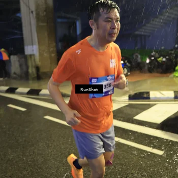 Runner Photo 7915366