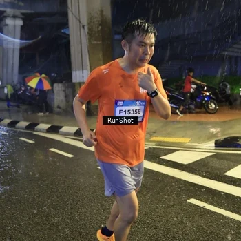 Runner Photo 7915370