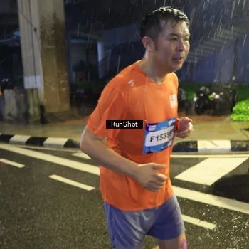 Runner Photo 7915379