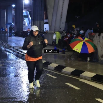 Runner Photo 7915389