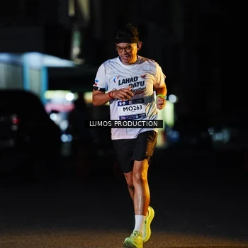 Runner Photo 7915403