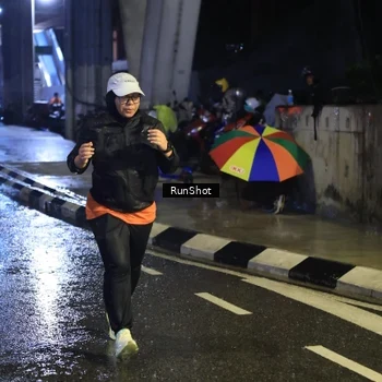 Runner Photo 7915407