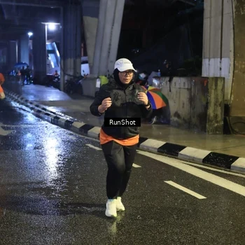 Runner Photo 7915421