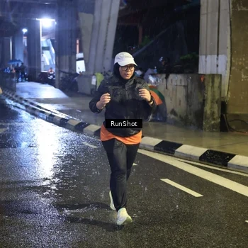 Runner Photo 7915424