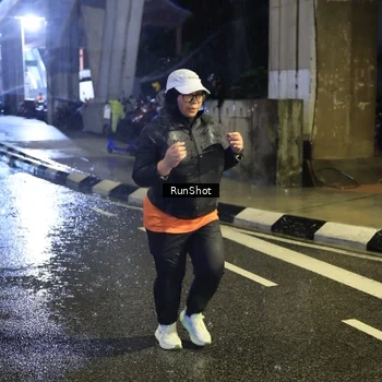 Runner Photo 7915430