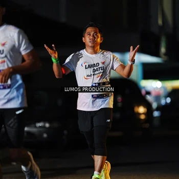 Runner Photo 7915439