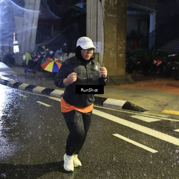 Runner Photo 7915448