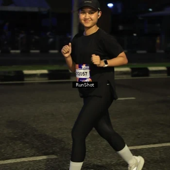 Runner Photo 7915478
