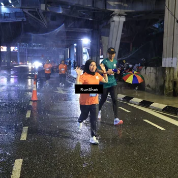 Runner Photo 7915479
