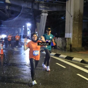 Runner Photo 7915492