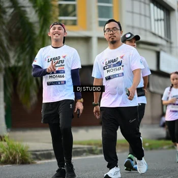 Runner Photo 7915498
