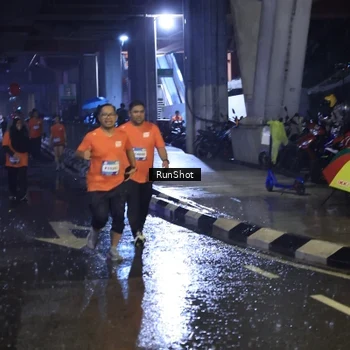 Runner Photo 7915542