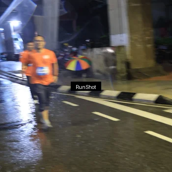 Runner Photo 7915602