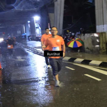 Runner Photo 7915613