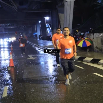 Runner Photo 7915614